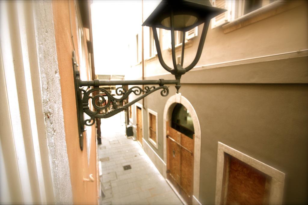Piazza Grande City Residence Trieste Luaran gambar