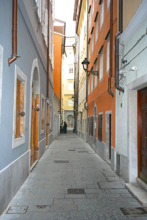 Piazza Grande City Residence Trieste Luaran gambar
