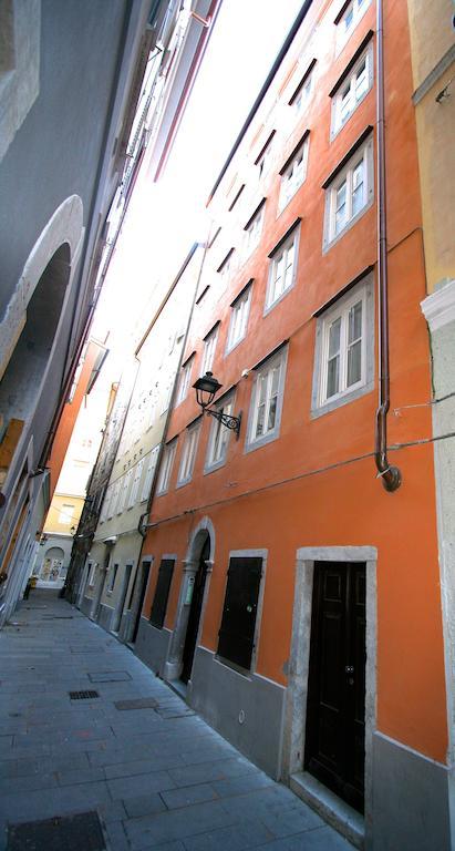 Piazza Grande City Residence Trieste Luaran gambar