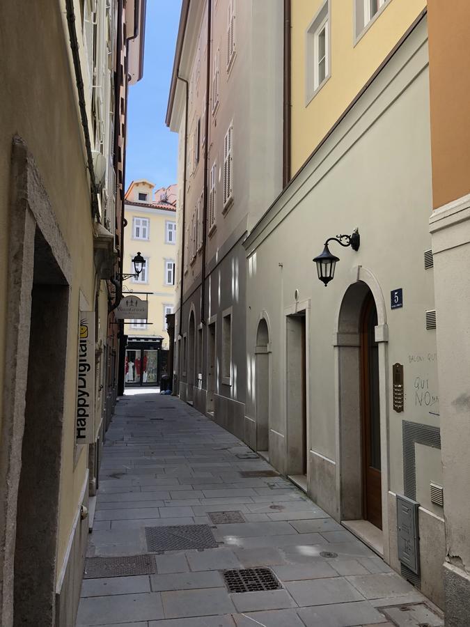 Piazza Grande City Residence Trieste Luaran gambar